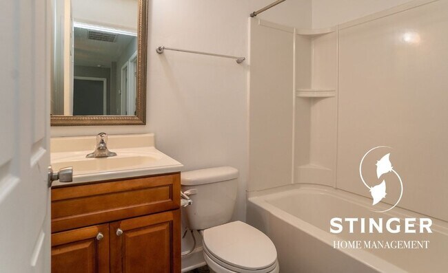 Building Photo - 17 Kaminsky Ln