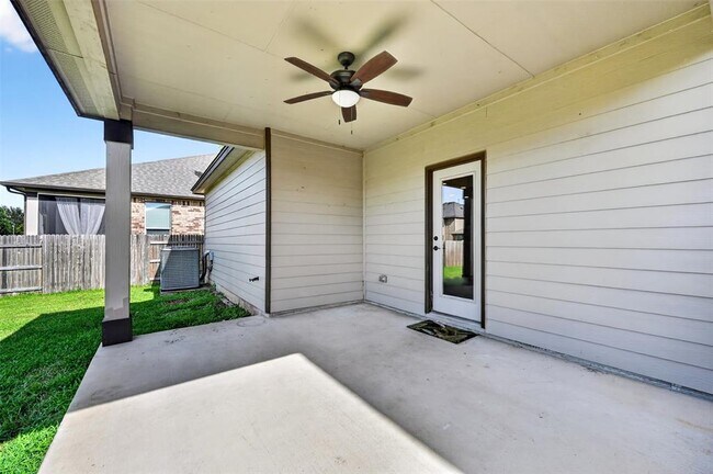 Building Photo - 1049 Clove Hitch Dr