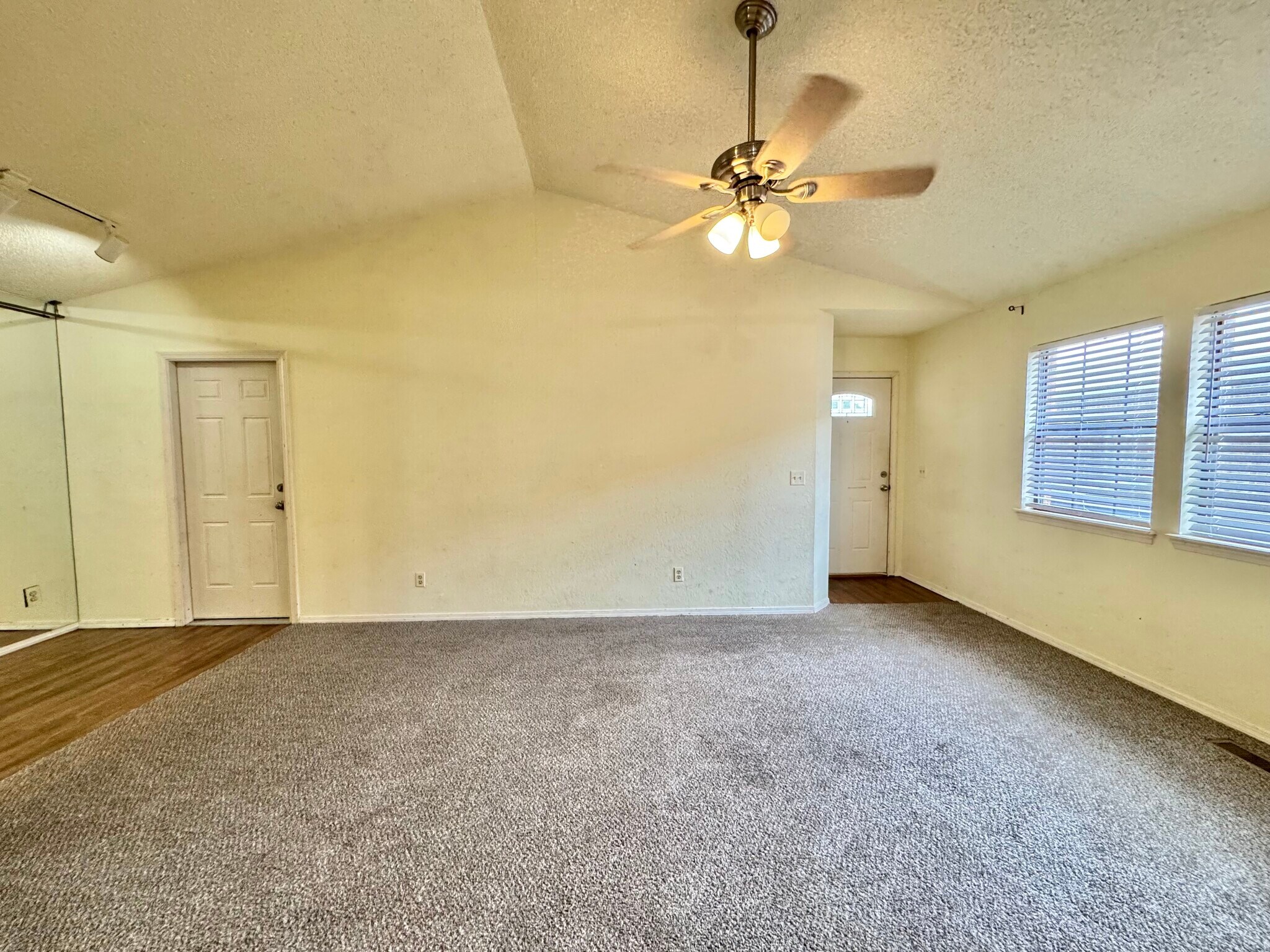Building Photo - 1416 SW 96th St