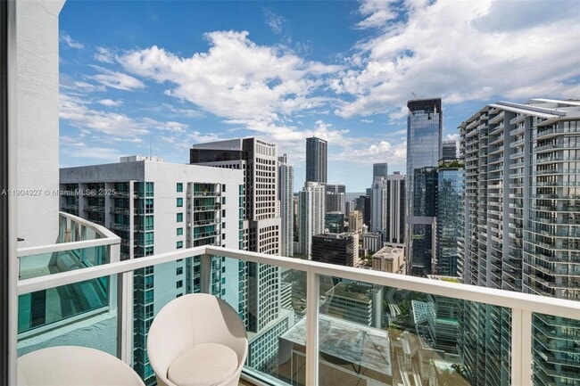 Building Photo - 41 SE 5th St