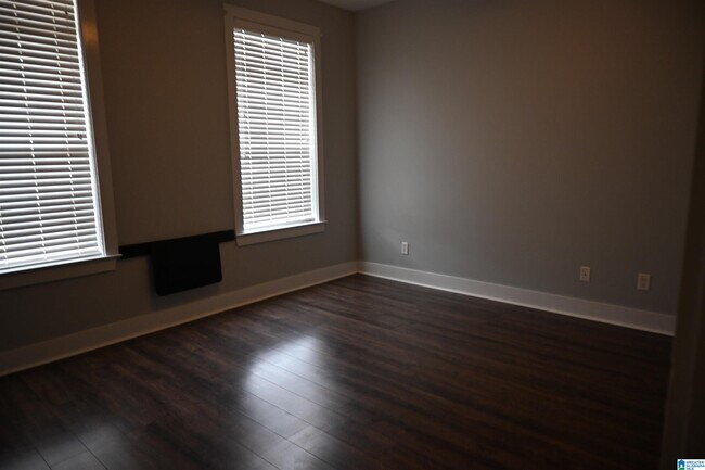 Building Photo - 2017 Kelly Creek Ct