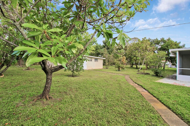 Building Photo - 1231 SW 32nd St