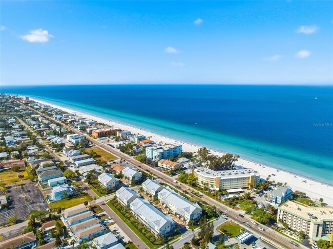 Building Photo - 2516 Coral Ct.