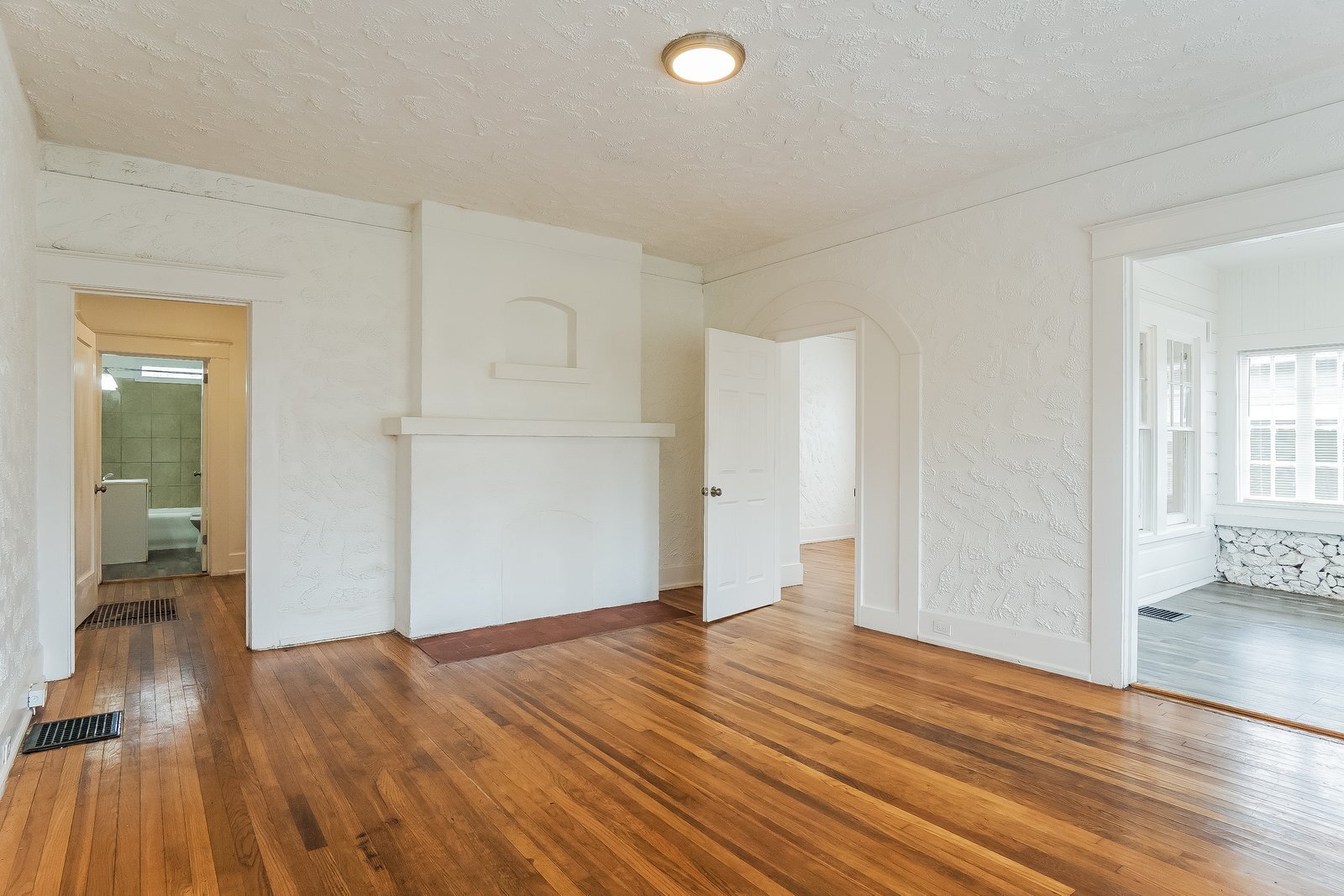 Building Photo - 1511 45th St Ensley