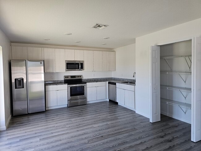 Building Photo - 15593 SW 23rd Court Rd