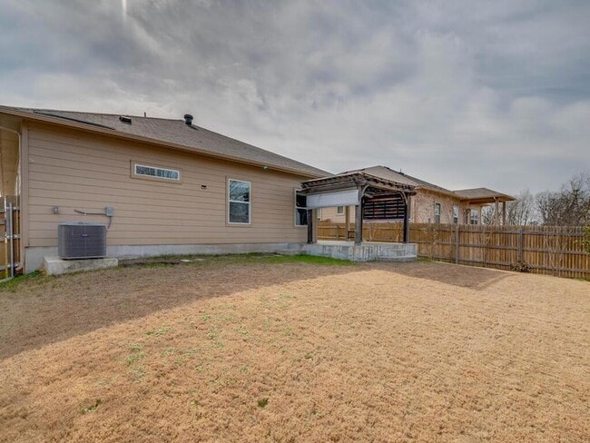 Building Photo - 688 Donegal Ln