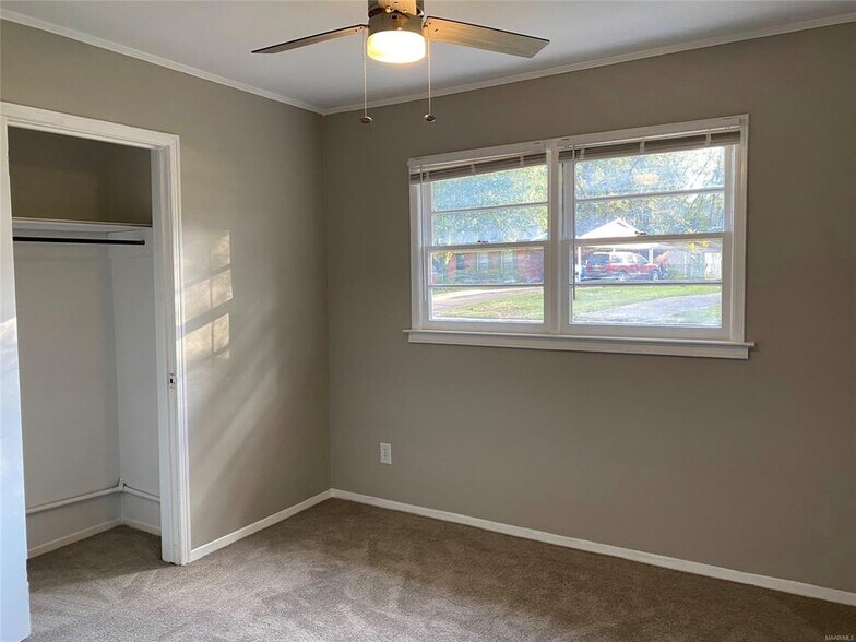 Building Photo - 1717 Robison Hill Rd