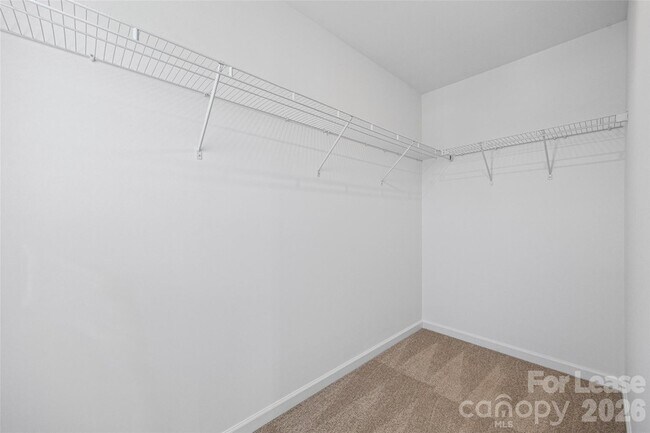 Building Photo - 512 Station St