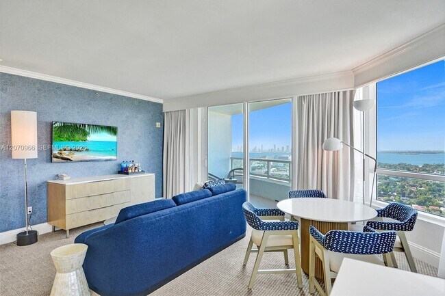 Building Photo - 4401 Collins Ave