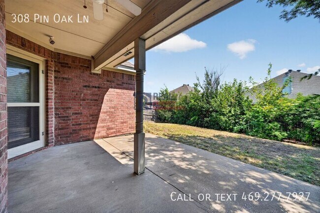 Building Photo - 308 Pin Oak Ln