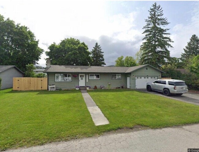 Building Photo - 521 Dorie Dr