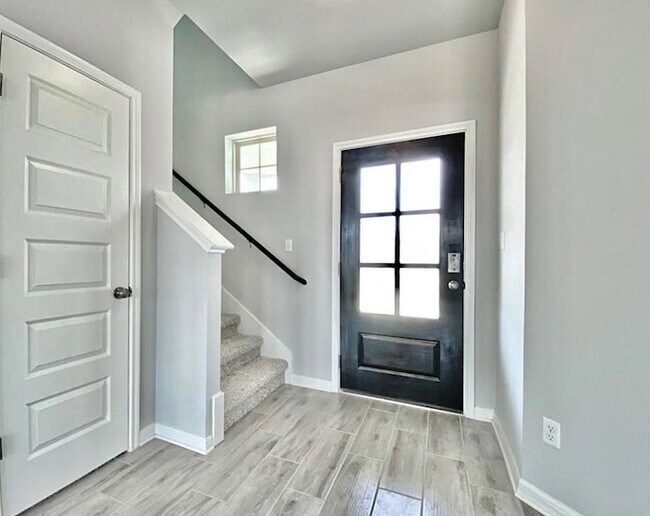Building Photo - 2525 Pecan Island Dr