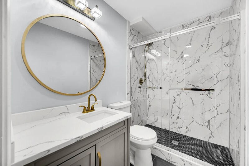 Building Photo - 627 W 43rd Pl