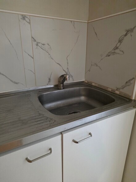 Building Photo - 1770 Park Ave