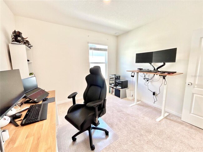 Building Photo - 2371 Brassie Ct