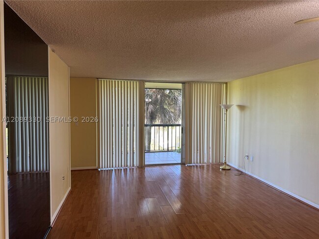 Building Photo - 10855 SW 112th St