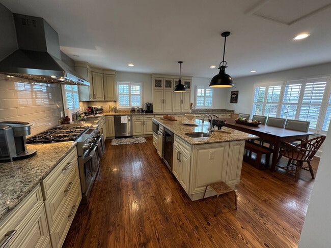 Building Photo - 16615 Spotswood Trail