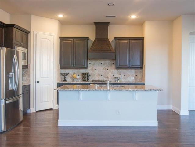 Building Photo - 4428 Saukenuk Ln