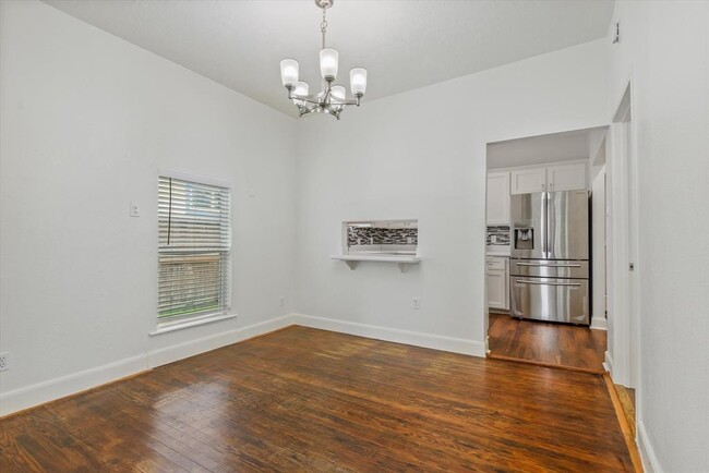 Building Photo - 409 Quitman St