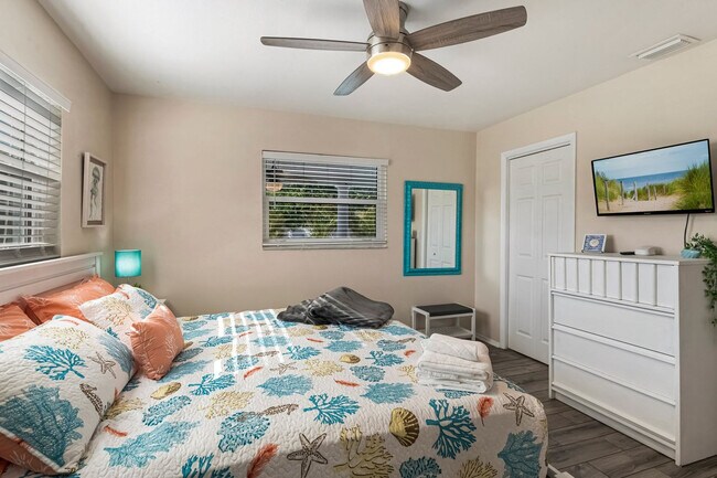 Building Photo - 2543 Sunny Breeze Ave