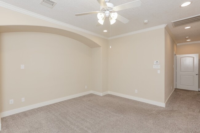 Building Photo - 10658 Clearview Villa Pl