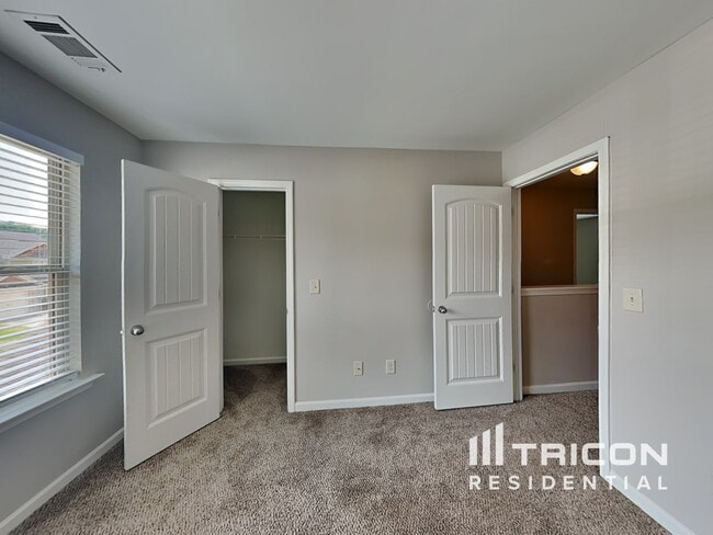 Building Photo - 55 Wyndham Ct