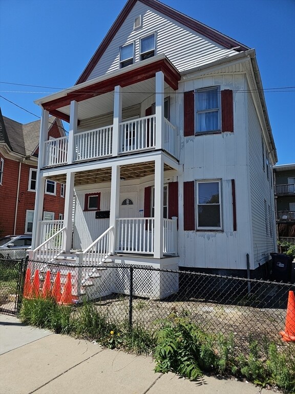 Primary Photo - 7 Harwood St