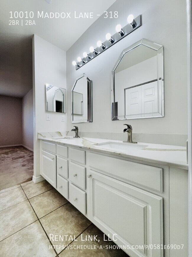 Building Photo - 10010 Maddox Ln