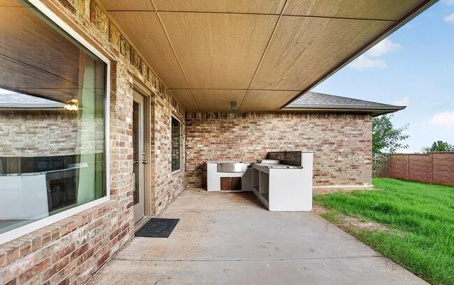Building Photo - 3433 NW 164th Terrace