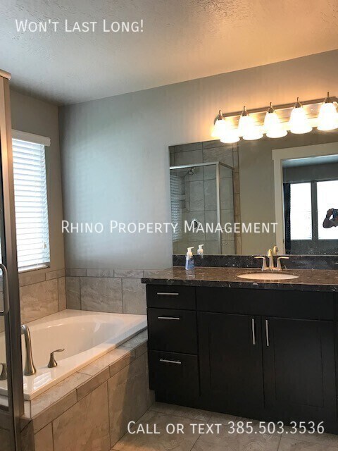 Building Photo - 2273 W Espadrille Cir