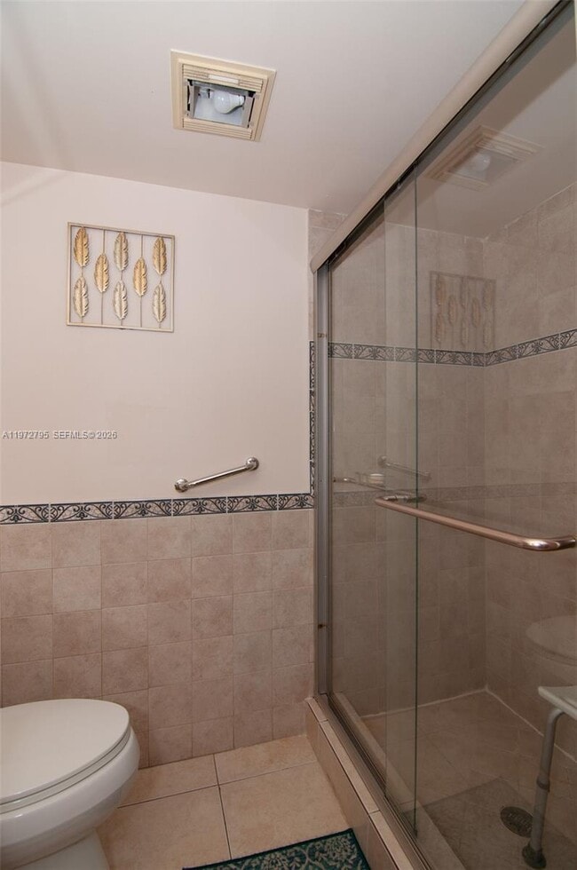 Building Photo - 1351 SW 125th Ave