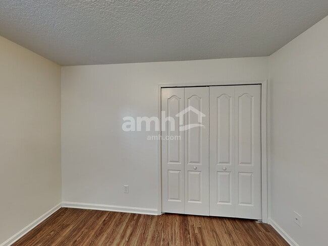 Building Photo - 1006 Bass Harbor Dr