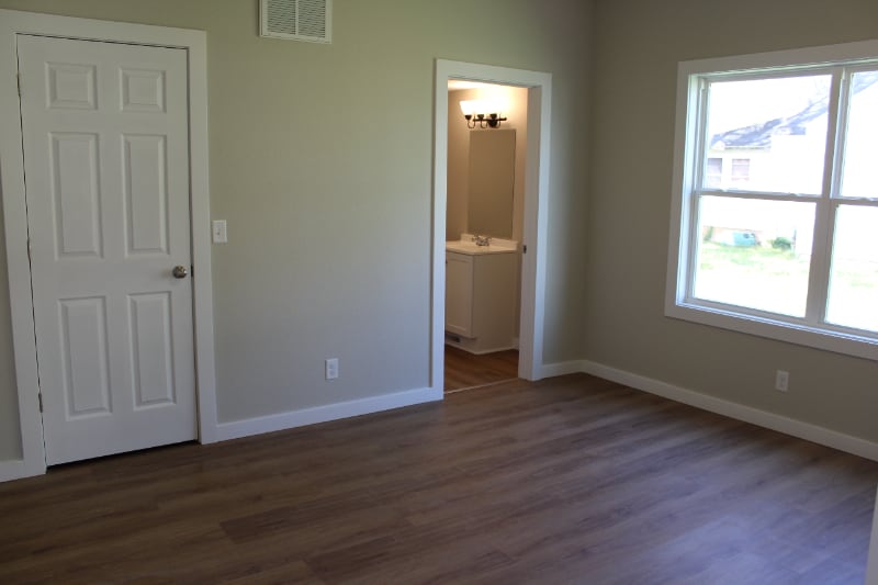 Building Photo - 419 S Clay St