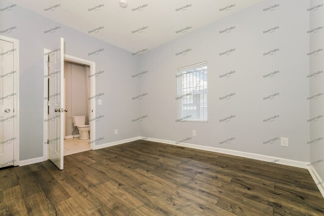 Building Photo - 3911 Bellefontaine Ave