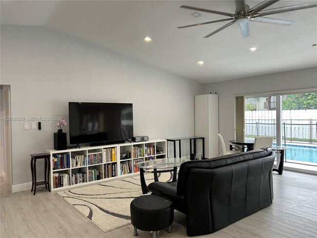 Building Photo - 11121 SW 110th Rd