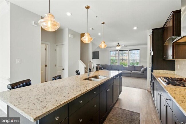 Building Photo - 11250 Flagstaff Pl
