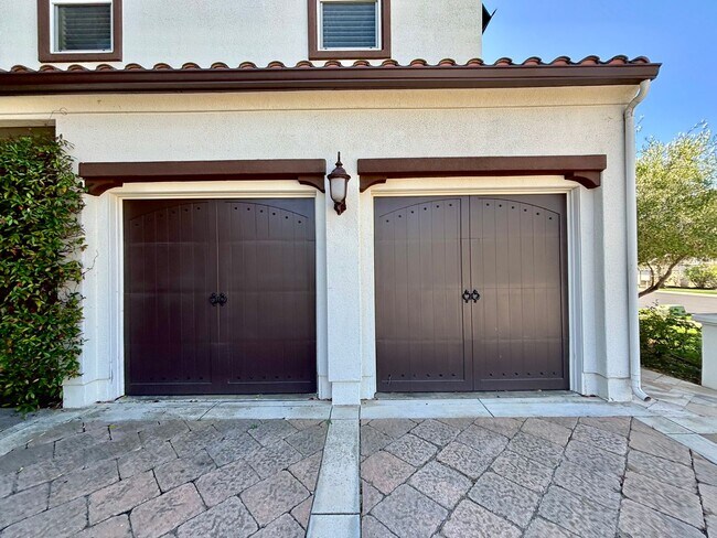 Building Photo - Boat Dock Home | Gated Community | Oxnard ...
