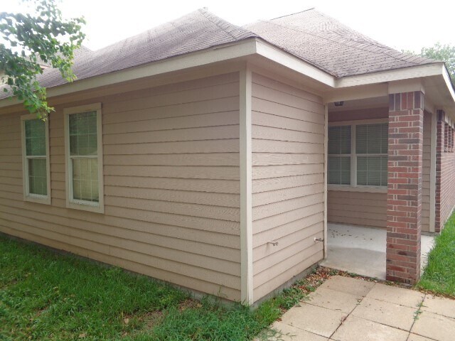 Building Photo - 10332 Stone Gate Dr