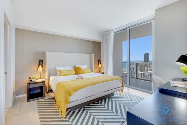 Building Photo - 4010 S Ocean Dr