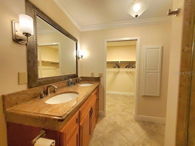 Building Photo - 1309 Columbian Dr