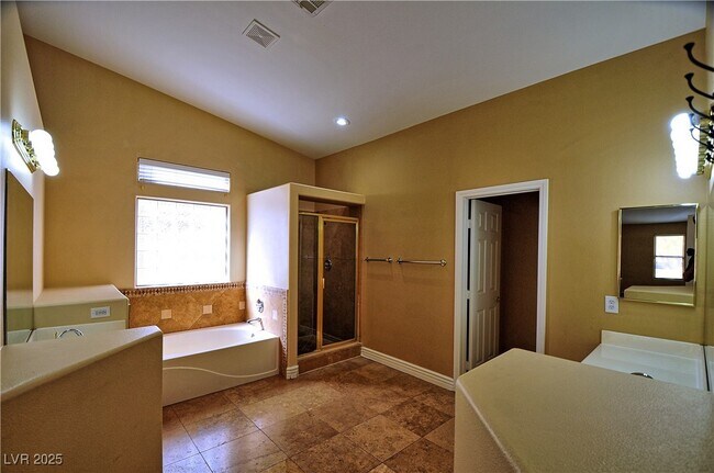 Building Photo - 1310 Autumn Wind Way