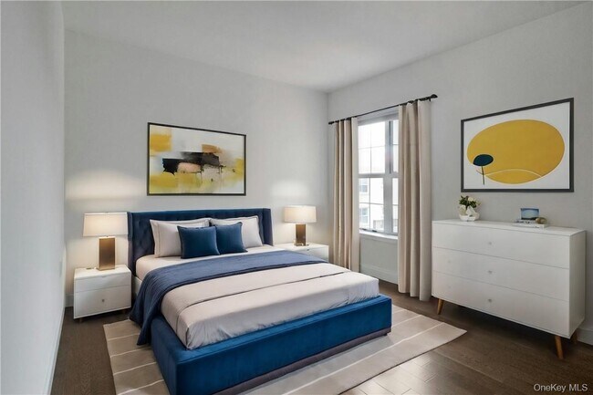 Building Photo - 10 Byron Pl