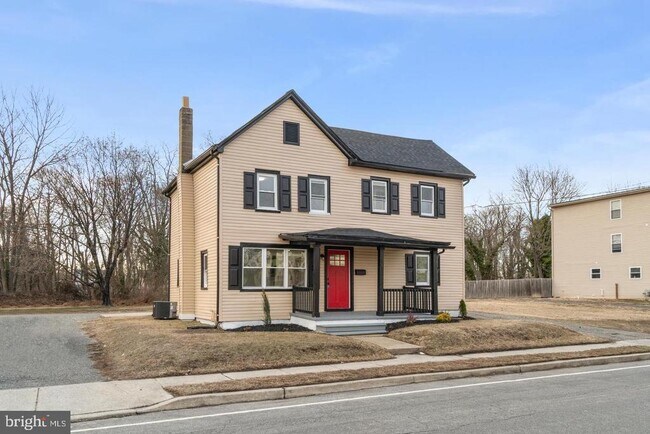 Building Photo - 47 S Academy St