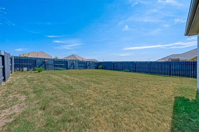 Building Photo - 30822 Lake Spur Mnr