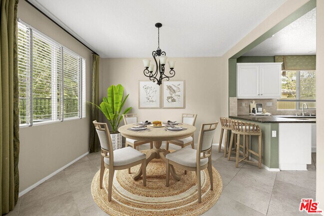 Building Photo - 631 Clearwater Creek Dr