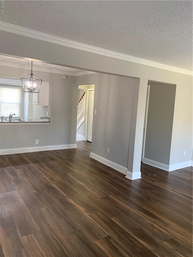 Building Photo - 1654 Jameson Dr