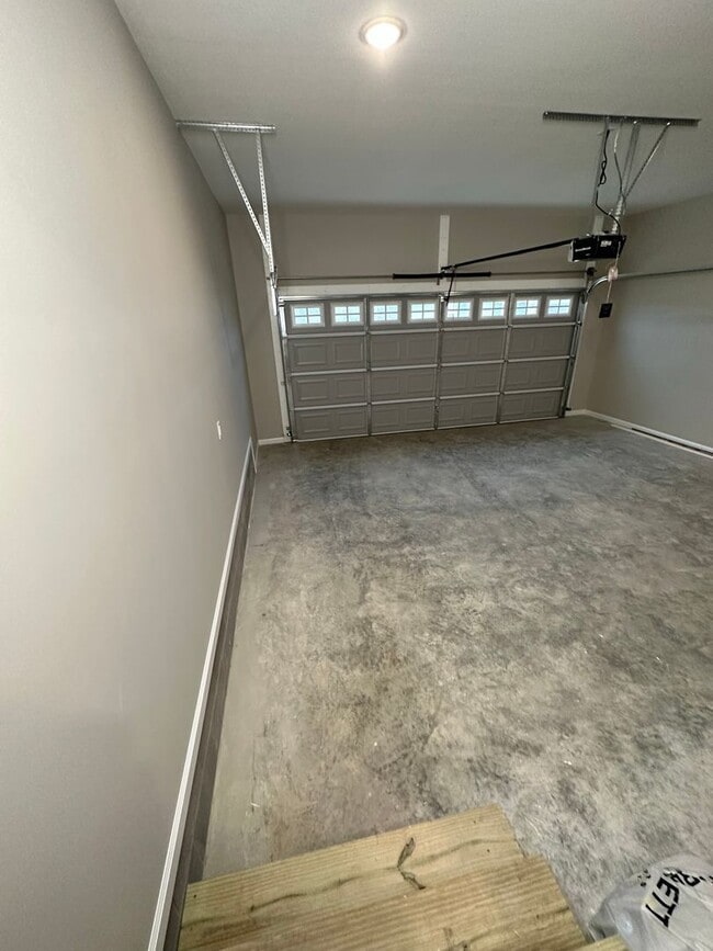 Building Photo - 177 Peregrine Pl