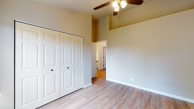 Building Photo - 1913 Barnhill Dr