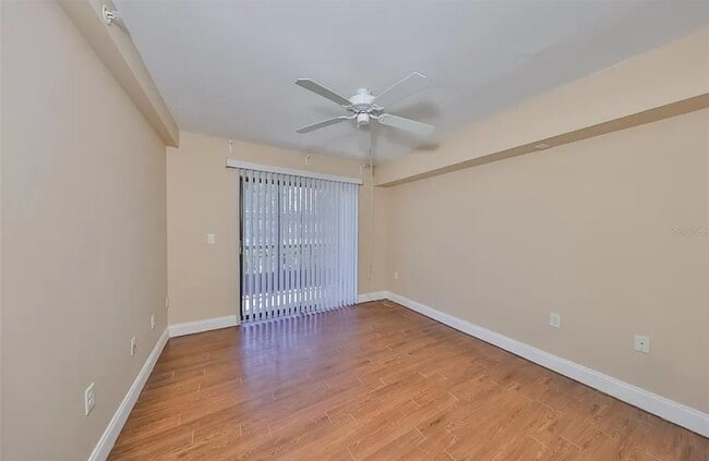 Building Photo - 2595 Countryside Blvd