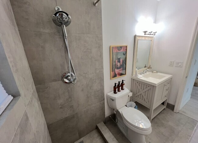 Building Photo - 181 NW 46th St